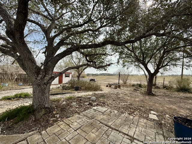 Listing photo id 13 for 318 Cottonwood