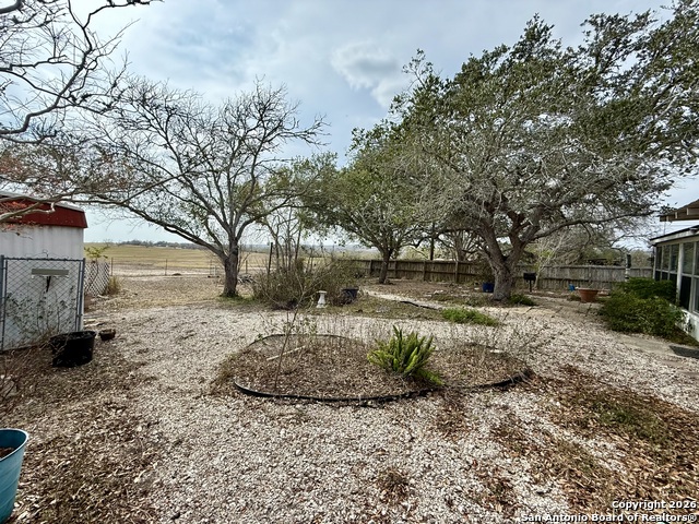 Listing photo id 14 for 318 Cottonwood