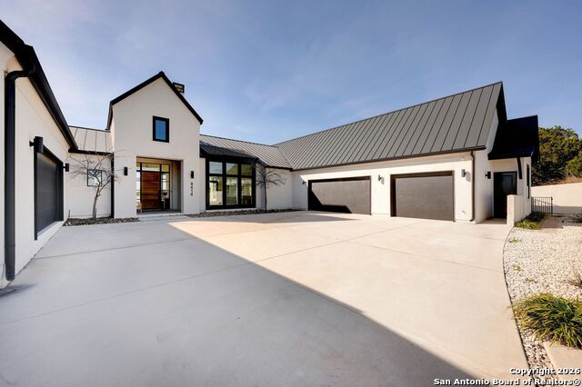 Listing photo id 8 for 8414 Terra Mont