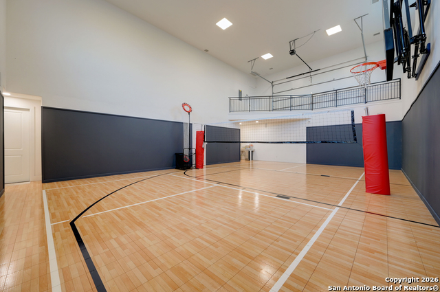 Listing photo id 16 for 8414 Terra Mont