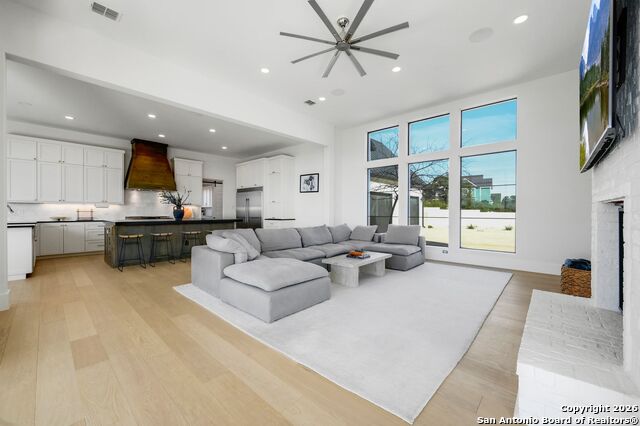 Listing photo id 18 for 8414 Terra Mont