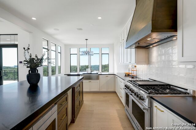 Listing photo id 24 for 8414 Terra Mont