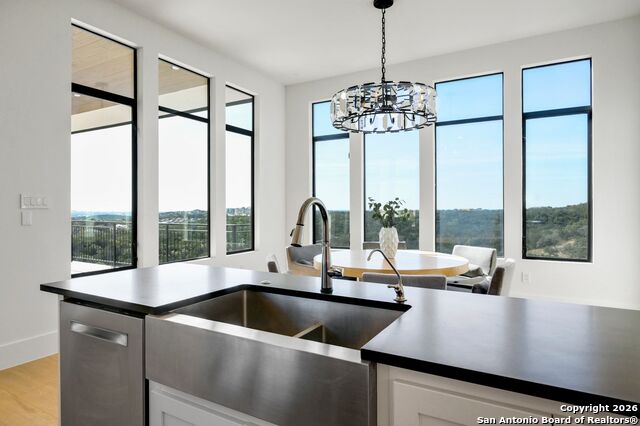 Listing photo id 27 for 8414 Terra Mont