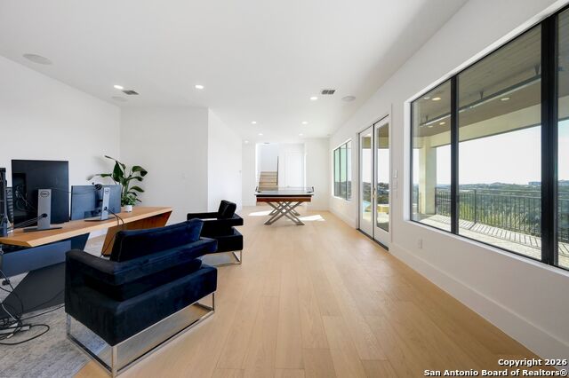 Listing photo id 38 for 8414 Terra Mont