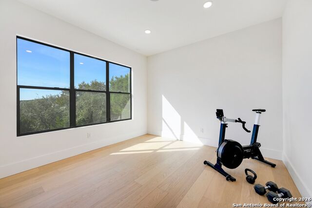 Listing photo id 42 for 8414 Terra Mont