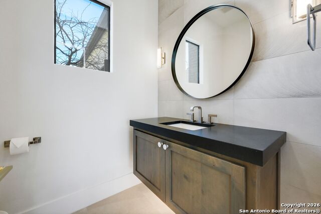 Listing photo id 44 for 8414 Terra Mont