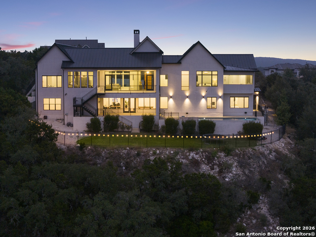 Listing photo id 3 for 8414 Terra Mont