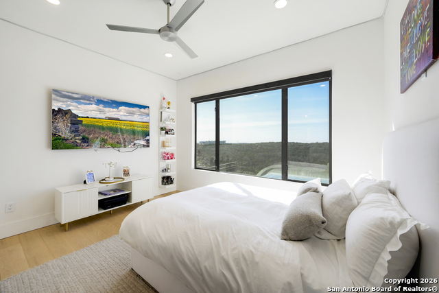 Listing photo id 52 for 8414 Terra Mont