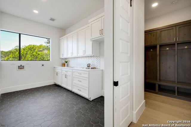 Listing photo id 57 for 8414 Terra Mont