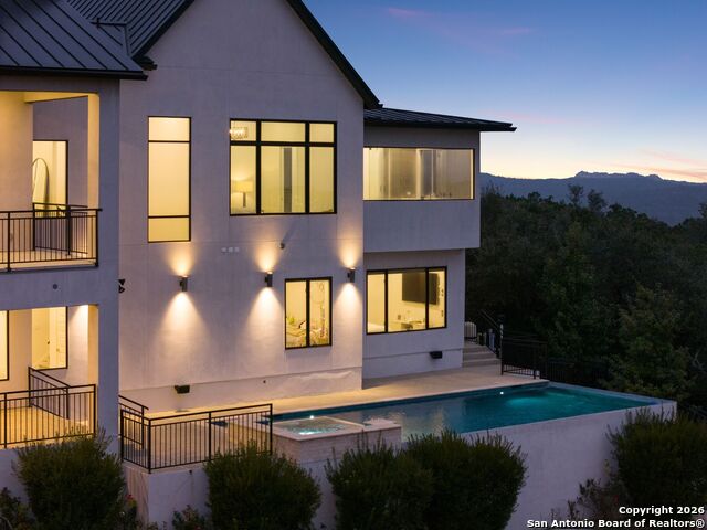 Listing photo id 5 for 8414 Terra Mont