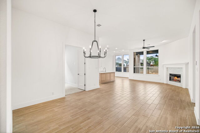 Image 18 of 41 For 2916 Edinburgh