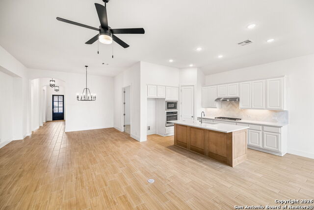 Image 22 of 41 For 2916 Edinburgh