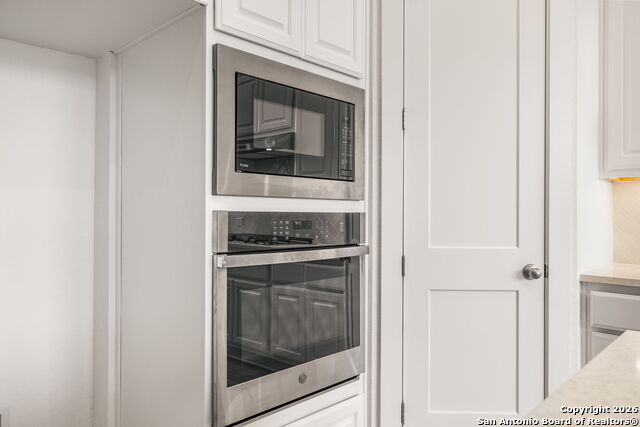 Image 27 of 41 For 2916 Edinburgh