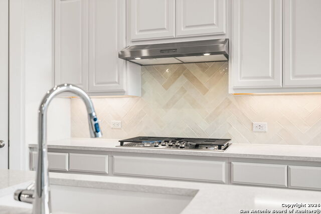 Image 28 of 41 For 2916 Edinburgh