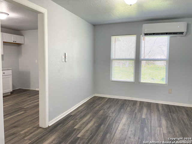 Image 6 of 12 For 510 Avenue C