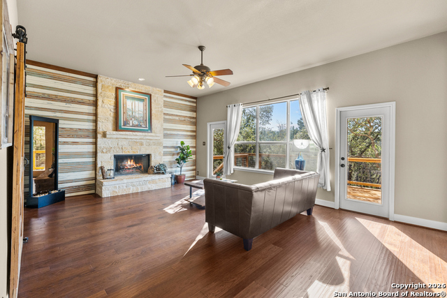 Image 10 of 47 For 250 Misty Brook