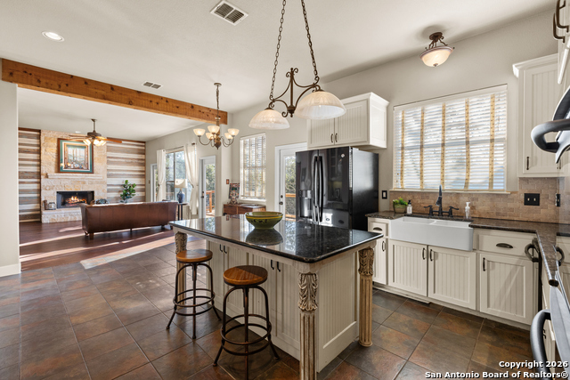 Image 14 of 47 For 250 Misty Brook