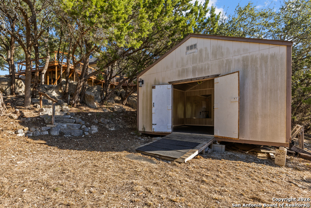 Image 37 of 47 For 250 Misty Brook