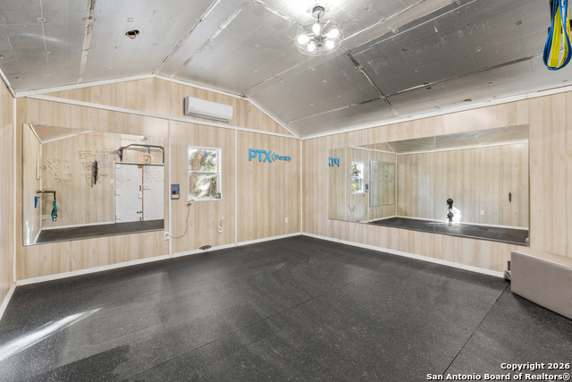 Image 38 of 47 For 250 Misty Brook