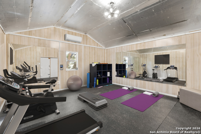 Image 39 of 47 For 250 Misty Brook