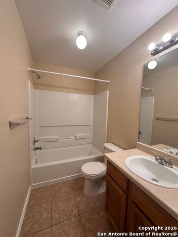 Image 11 of 12 For 10718 Mathom  3