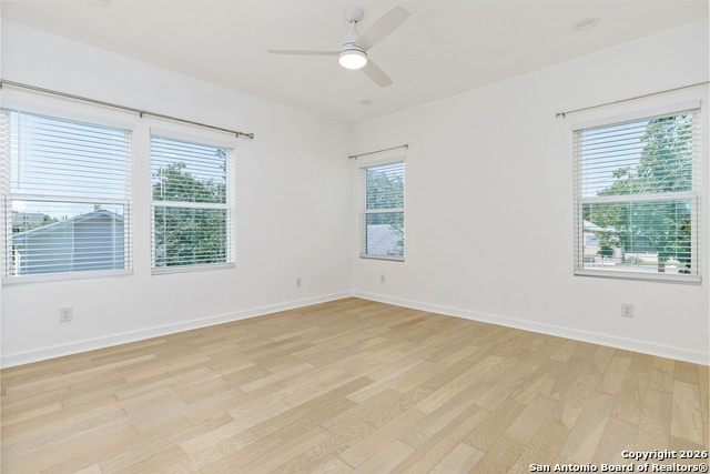 Image 14 of 25 For 2507 E Commerce 2