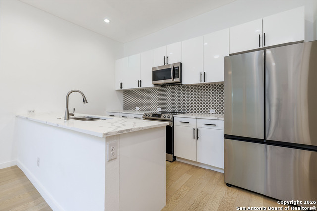 Image 9 of 25 For 2507 E Commerce 2