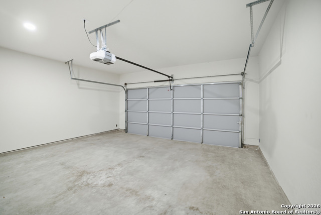 Image 24 of 27 For 16724 Tapatio St.