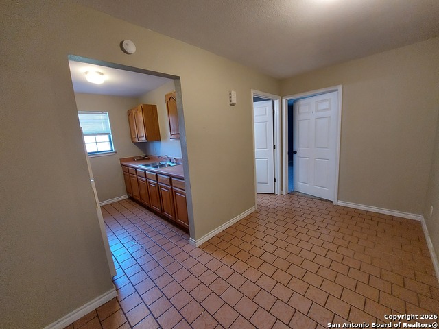 Image 17 of 30 For 9510 Cross Rdg Ln