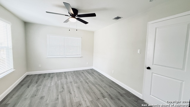 Image 18 of 24 For 3430 W Salinas