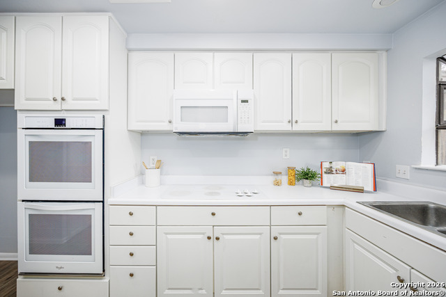 Image 14 of 36 For 11830 Button Willow