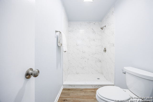 Image 20 of 36 For 11830 Button Willow