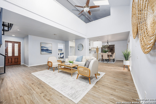 Image 6 of 36 For 11830 Button Willow