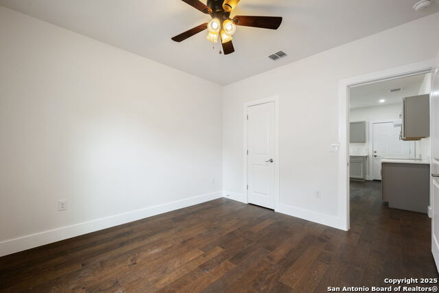 Image 23 of 28 For 1030 Elsmere