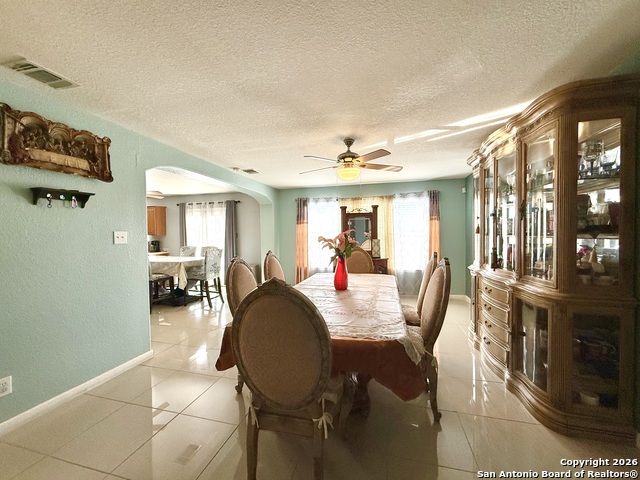 Listing photo id 9 for 1235 Autumn Moon