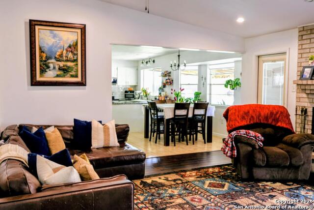 Image 10 of 17 For 305 Southwick