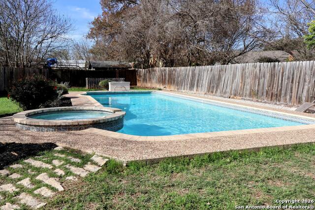 Image 16 of 17 For 305 Southwick