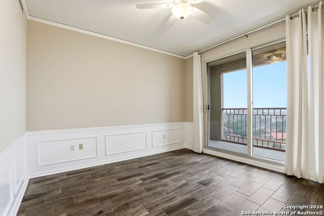 Image 11 of 49 For 1 Towers Park Ln  1007