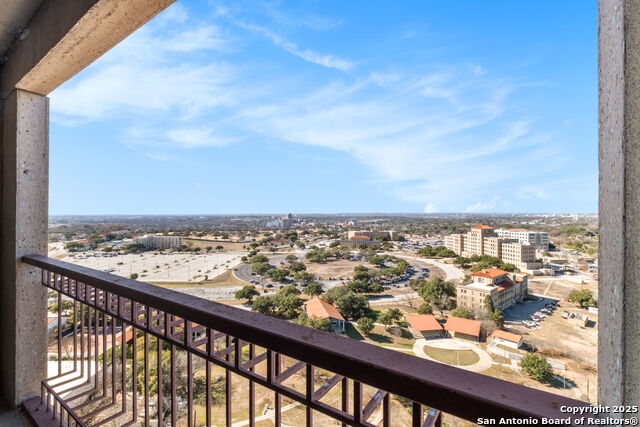 Image 14 of 49 For 1 Towers Park Ln  1007