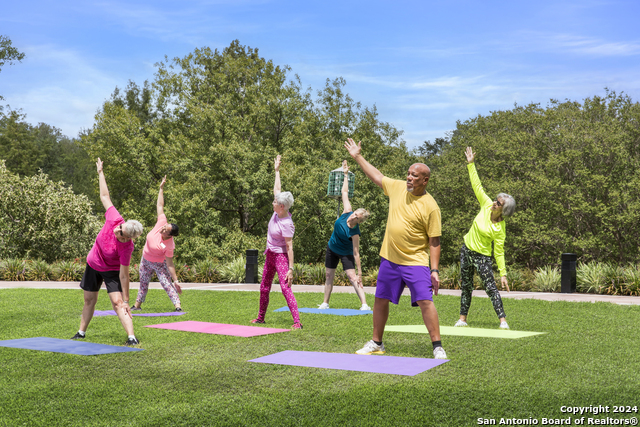 Image 42 of 49 For 1 Towers Park Ln  1007