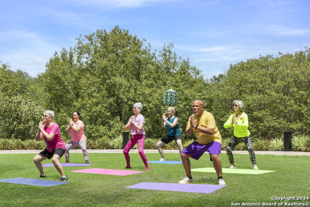 Image 44 of 49 For 1 Towers Park Ln  1007