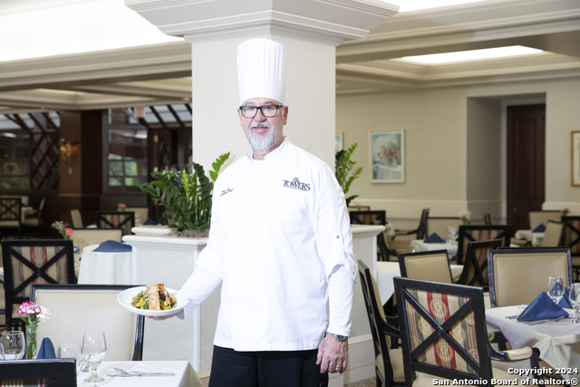 Image 45 of 49 For 1 Towers Park Ln  1007