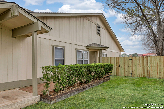 Image 3 of 28 For 9723 Fortune Ridge