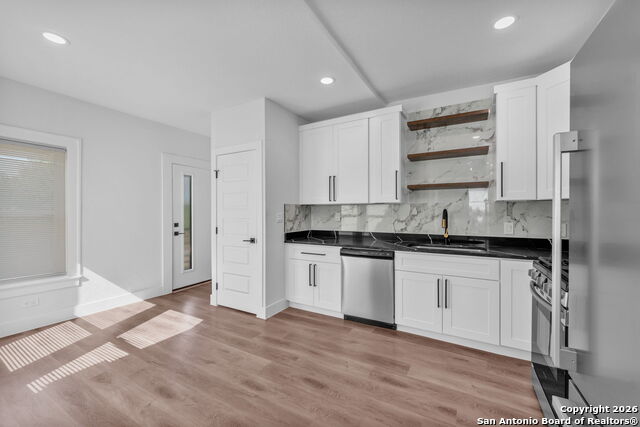 Image 8 of 36 For 1505 Woodlawn  2