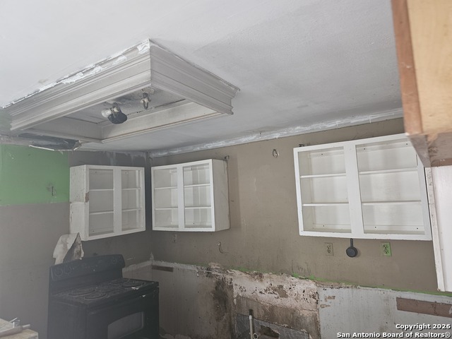 Image 12 of 21 For 915 Novella  