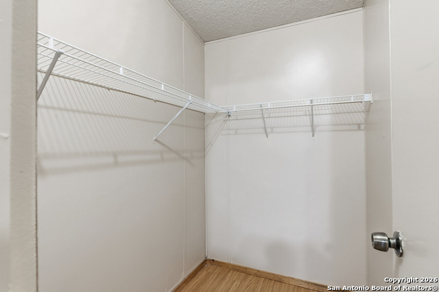 Listing photo id 15 for 560 Canal  