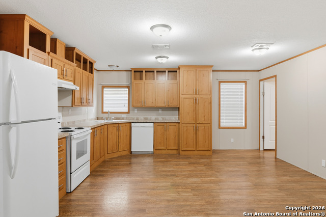 Listing photo id 14 for 596 Canal  