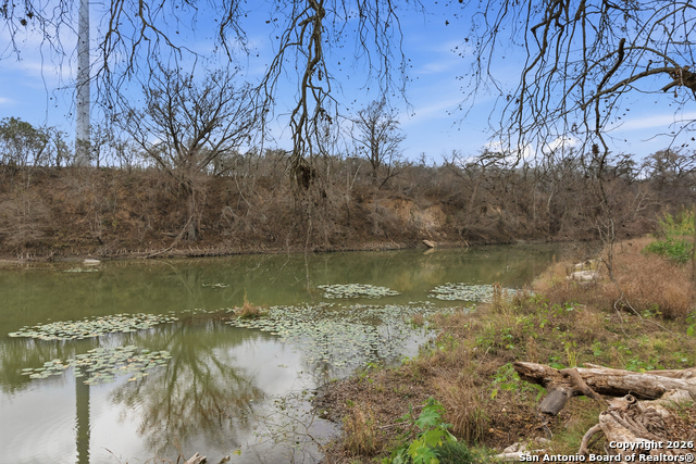 Listing photo id 3 for 596 Canal  