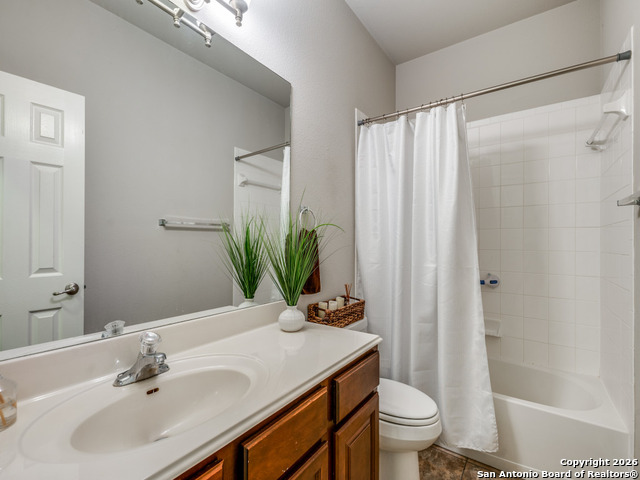 Listing photo id 11 for 25427 Bunker Dr