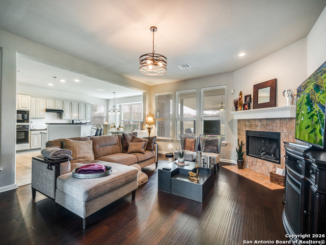 Listing photo id 0 for 25427 Bunker Dr